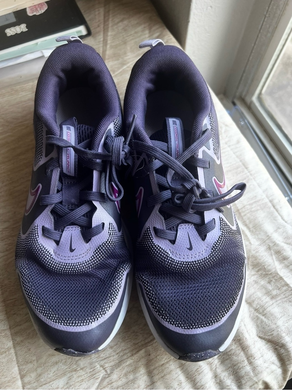 Nike Cosmic Runner Youth size 4Y. running trainers in grey/purple/pink colourway